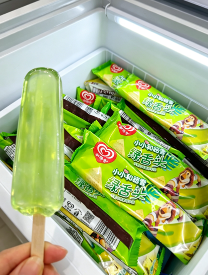 可丽波、绿舌头、菠萝渣渣：三款冰棍的产品特点和适合人群